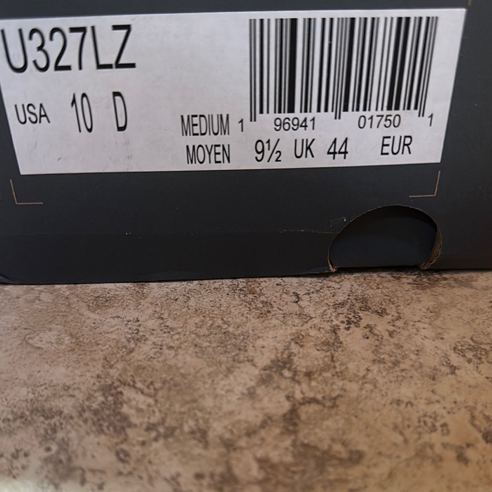 New Balance White and Gray Sneakers - Picture 5 of 5